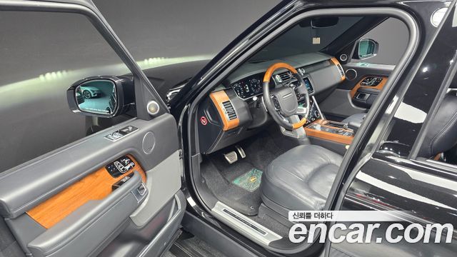 Land Rover Range Rover (IV) 5.0 SC AB 2018 — фото 11