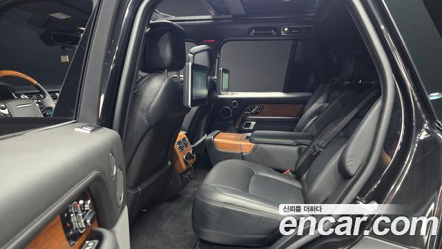 Land Rover Range Rover (IV) 5.0 SC AB 2018 — фото 12