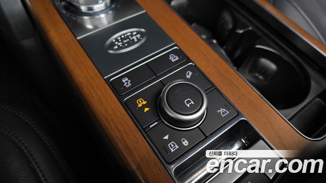 Land Rover Range Rover (IV) 5.0 SC AB 2018 — фото 14