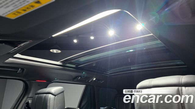 Land Rover Range Rover (IV) 5.0 SC AB 2018 — фото 17