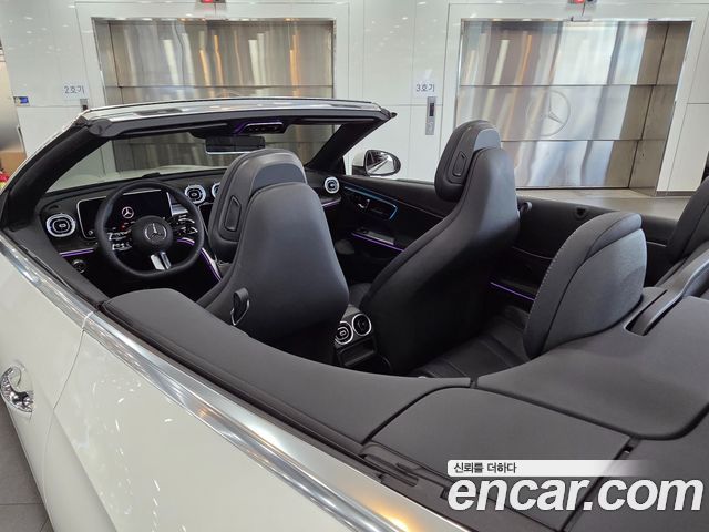 Mercedes-Benz CLE-Class (C236) CLE200 Cabriolet 2025 — фото 9