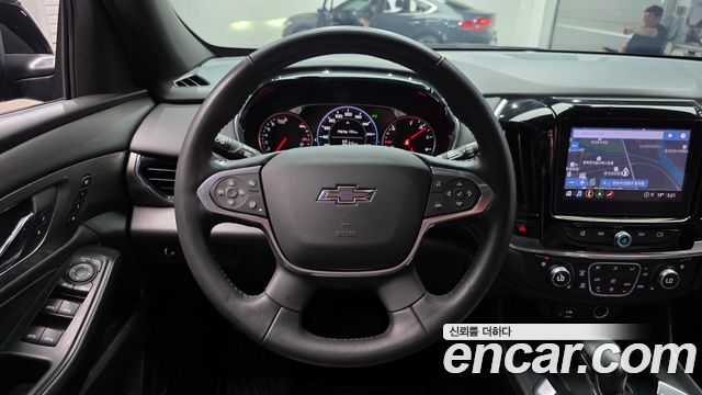 Chevrolet Traverse 3.6 AWD Redline 2022 — фото 14