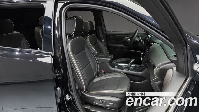 Chevrolet Traverse 3.6 AWD Redline 2022 — фото 26