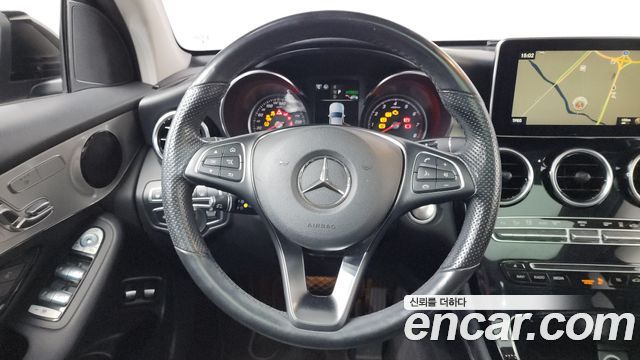 Mercedes-Benz GLC-Class (X253) GLC350e 4MATIC Premium 2019 — фото 17