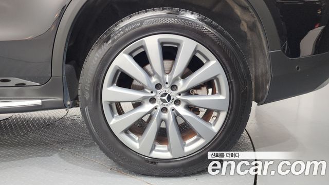 Mercedes-Benz GLC-Class (X253) GLC350e 4MATIC Premium 2019 — фото 27