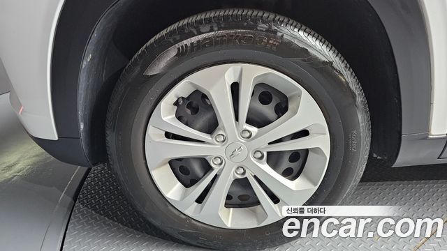 Chevrolet Trax Crossover 1.2 LS 2024 — фото 5