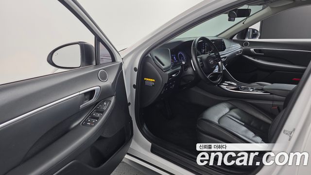 Hyundai Sonata (DN8) 2.0 LPG(rental car) Smart 2020 — фото 10