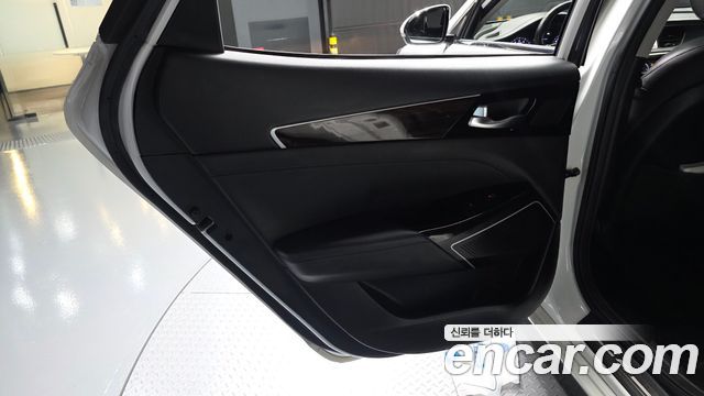 Kia K7 2.4 GDI Prestige 2019 — фото 25