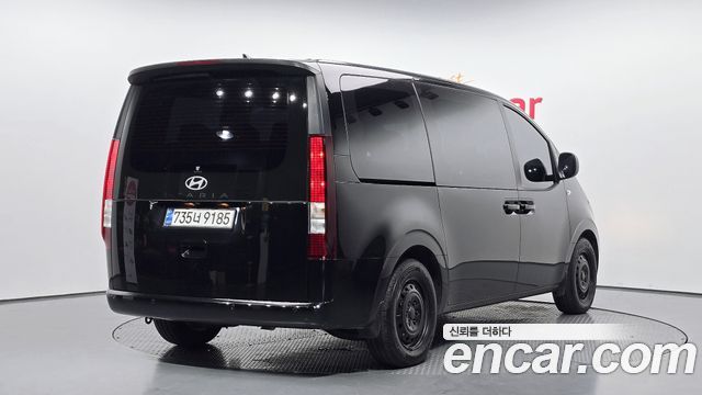 Hyundai Staria L3.5 Tourer 11-Seater Smart 2026 — фото 2