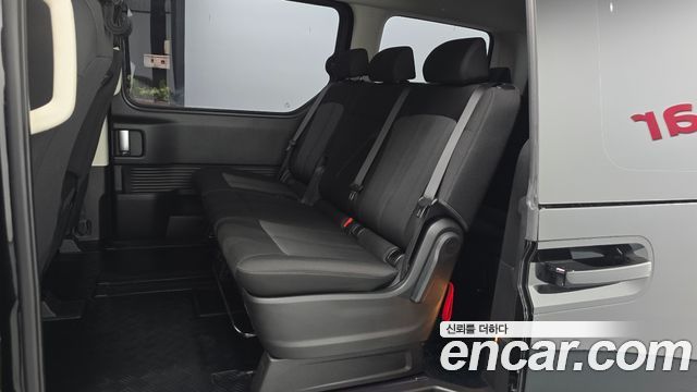 Hyundai Staria L3.5 Tourer 11-Seater Smart 2026 — фото 11