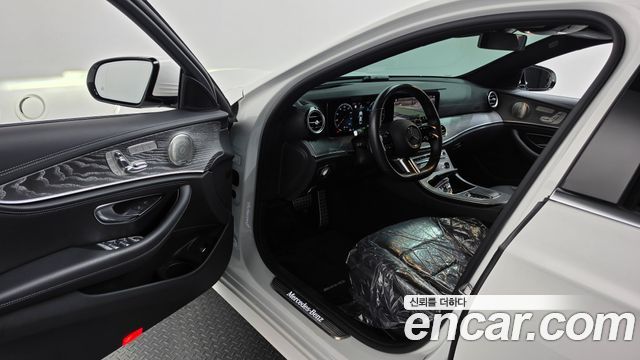 Mercedes-Benz E-Class (W213) E350 4MATIC AMG Line 2022 — фото 10