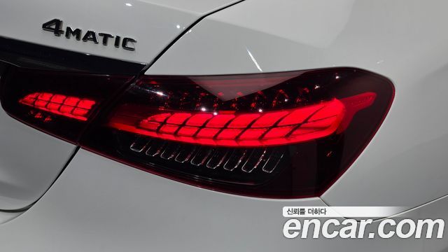 Mercedes-Benz E-Class (W213) E350 4MATIC AMG Line 2022 — фото 29