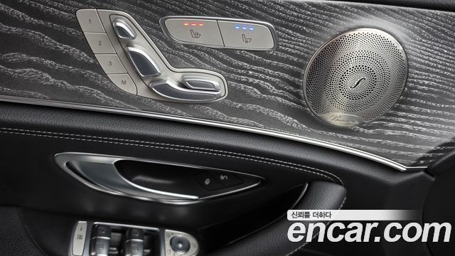 Mercedes-Benz E-Class (W213) E350 4MATIC AMG Line 2022 — фото 40