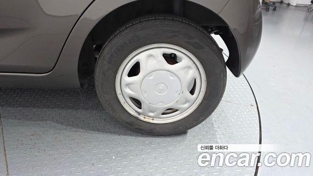 Chevrolet Spark LS Star 2012 — фото 21