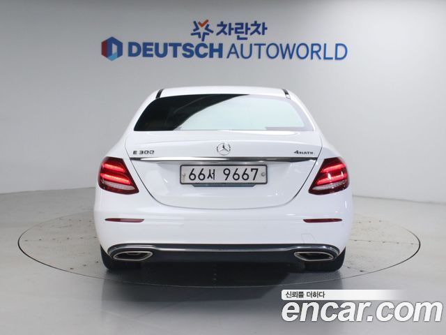 Mercedes-Benz E-Class (W213) E300 4MATIC Avnatgarde 2019 — фото 4