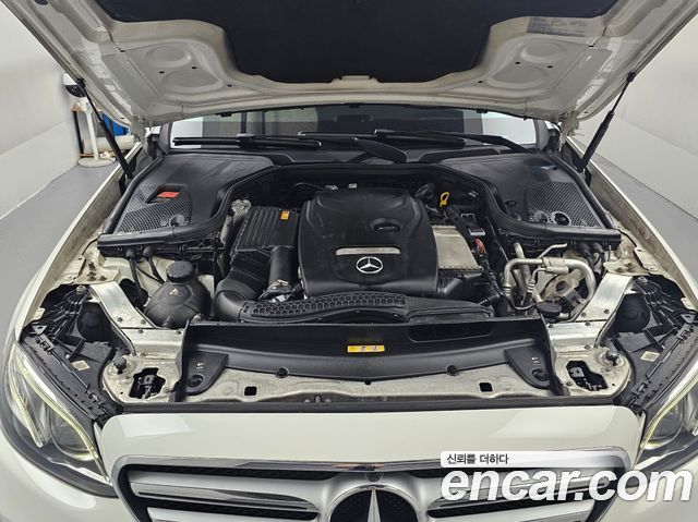Mercedes-Benz E-Class (W213) E300 4MATIC Avnatgarde 2019 — фото 6
