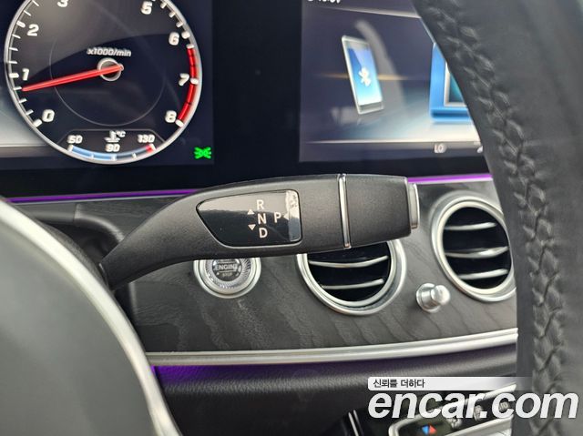 Mercedes-Benz E-Class (W213) E300 4MATIC Avnatgarde 2019 — фото 9
