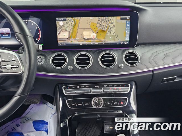 Mercedes-Benz E-Class (W213) E300 4MATIC Avnatgarde 2019 — фото 18