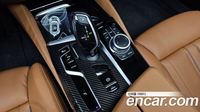 BMW 5 Series (G30) 520i Luxury 2022 — фото 9