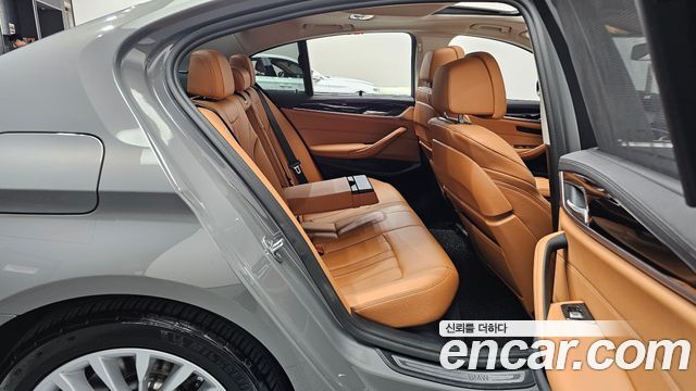 BMW 5 Series (G30) 520i Luxury 2022 — фото 11