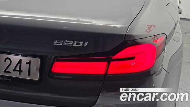 BMW 5 Series (G30) 520i Luxury 2022 — фото 23