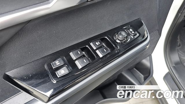 KG Mobility (SsangYong) Torres Gasoline 1.5 2WD T5 2023 — фото 28