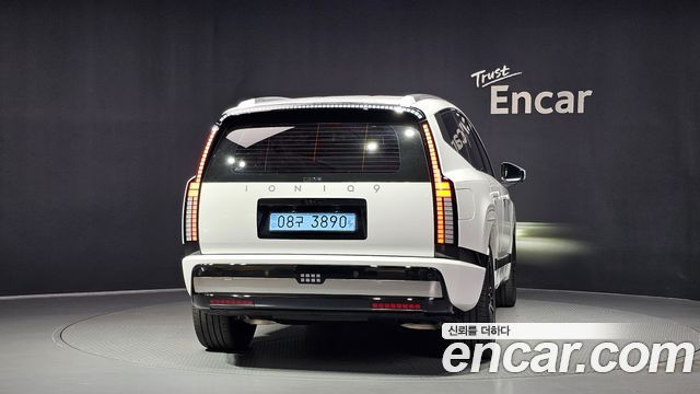 Hyundai Ioniq 9 Performance Type AWD 6-Seater Calligraphy 2026 — фото 4