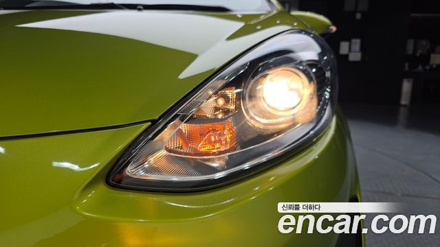 Toyota Prius C 1.5 2018 — фото 28