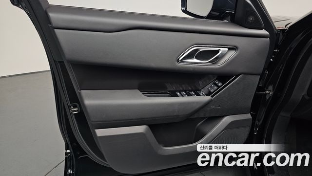 Land Rover Range Rover Velar 2.0 P250 Dynamic SE 2026 — фото 24