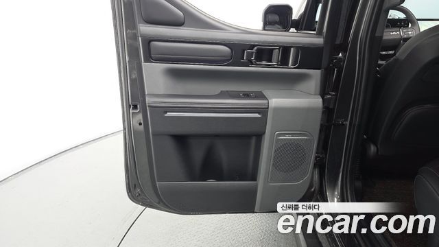 Kia Tasman 2.5T Gasoline 4WD X-Pro 2026 — фото 25