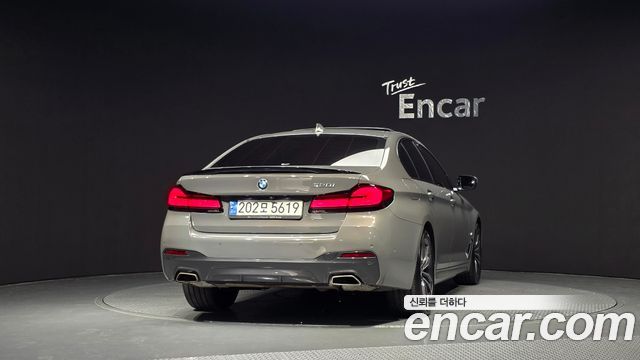 BMW 5 Series (G30) 520i M Sport 2022 — фото 4