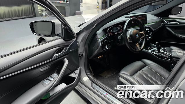 BMW 5 Series (G30) 520i M Sport 2022 — фото 10