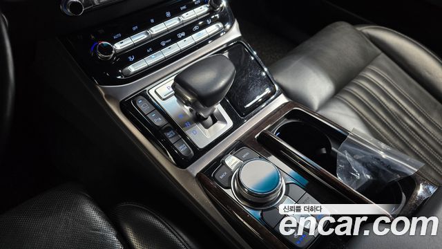 Genesis EQ900 3.8 AWD Structure Change (Bi-Fuel) 2016 — фото 9