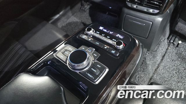 Genesis EQ900 3.8 AWD Structure Change (Bi-Fuel) 2016 — фото 18