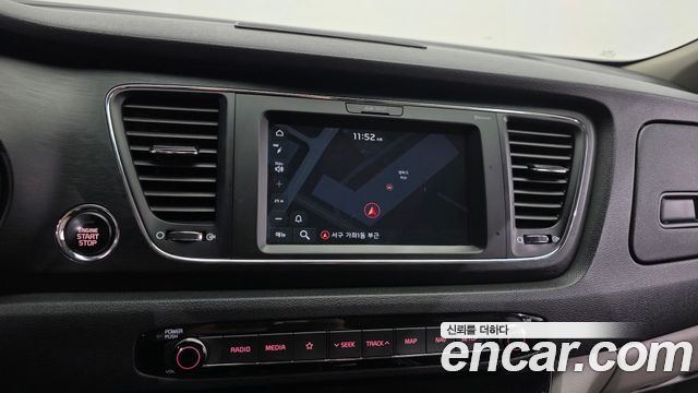Kia Carnival 11-Seater Deluxe 2019 — фото 14