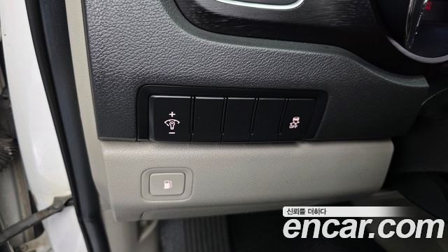 Kia Carnival 11-Seater Deluxe 2019 — фото 28