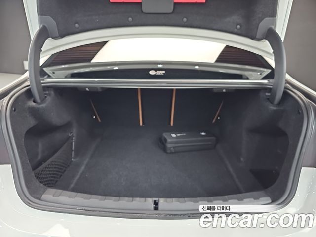 BMW 3 Series (G20) 320i M Sport 2025 — фото 23