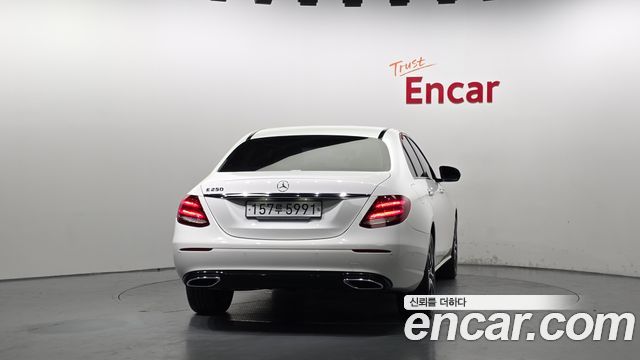 Mercedes-Benz E-Class (W213) E250 Avantgarde 2020 — фото 4
