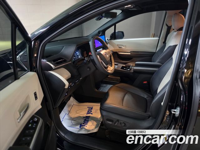 Toyota Sienna (IV) 2.5 Hybrid AWD 2025 — фото 10