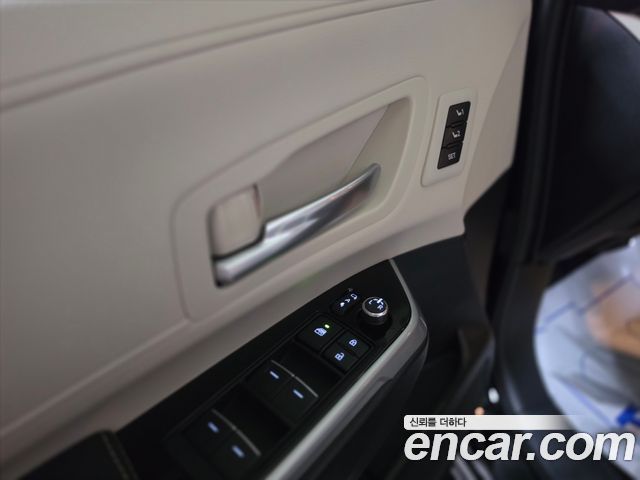 Toyota Sienna (IV) 2.5 Hybrid AWD 2025 — фото 18