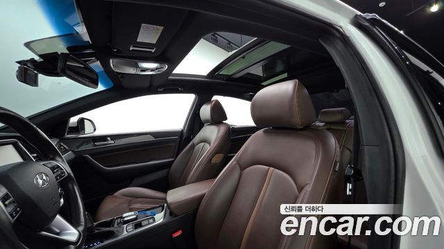 Hyundai Sonata New Rise Hybrid Premium 2019 — фото 18