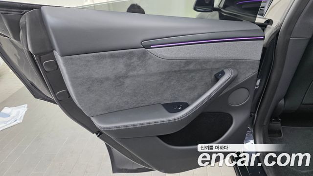 Tesla Model Y Premium Long Range AWD 2026 — фото 25