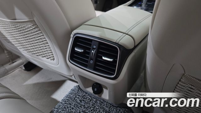 Genesis G70 2.0T AWD Elite 2019 — фото 32