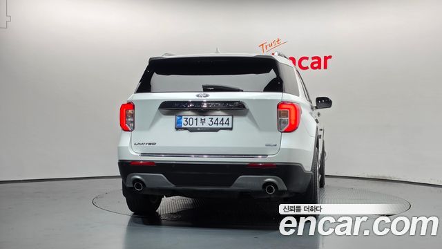 Ford Explorer (VI) 2.3 LimIted 4WD 2020 — фото 4