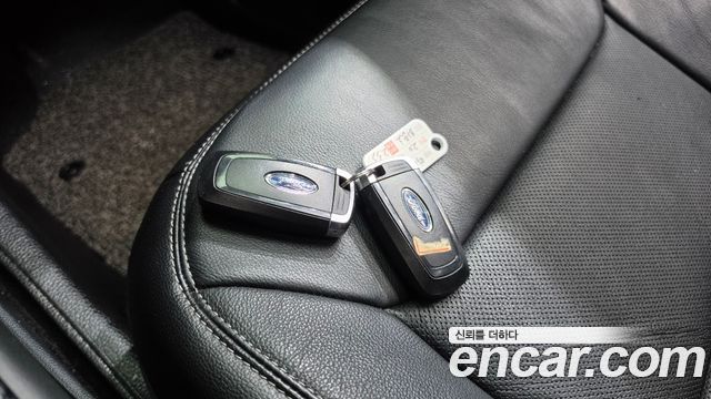 Ford Explorer (VI) 2.3 LimIted 4WD 2020 — фото 15