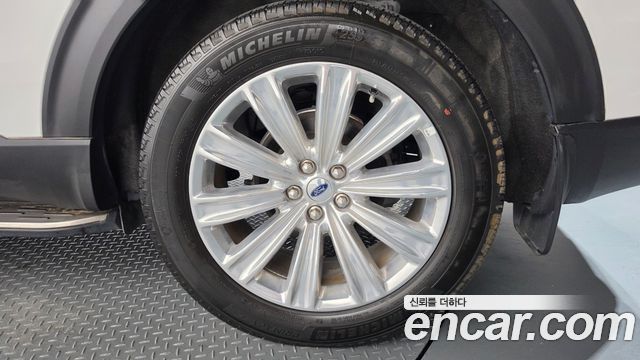 Ford Explorer (VI) 2.3 LimIted 4WD 2020 — фото 21