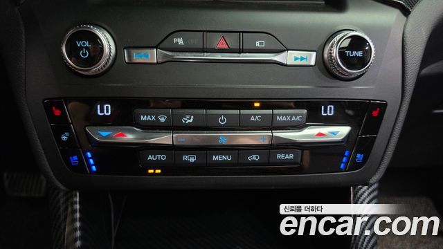 Ford Explorer (VI) 2.3 LimIted 4WD 2020 — фото 32