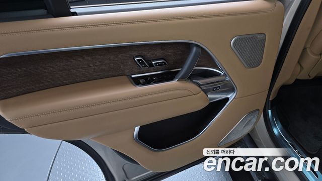 Land Rover Range Rover (V) P530 Autobiography Long Wheel Base 2023 — фото 25