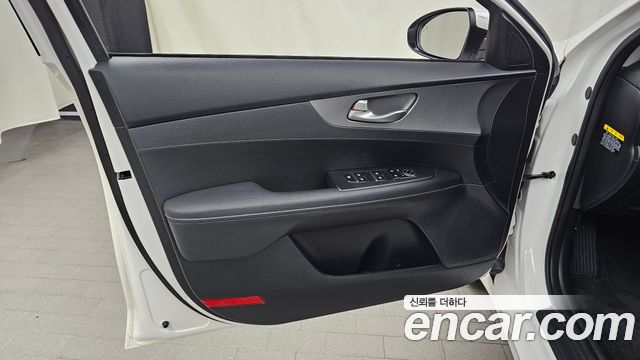 Kia K3 Prestige 2020 — фото 24