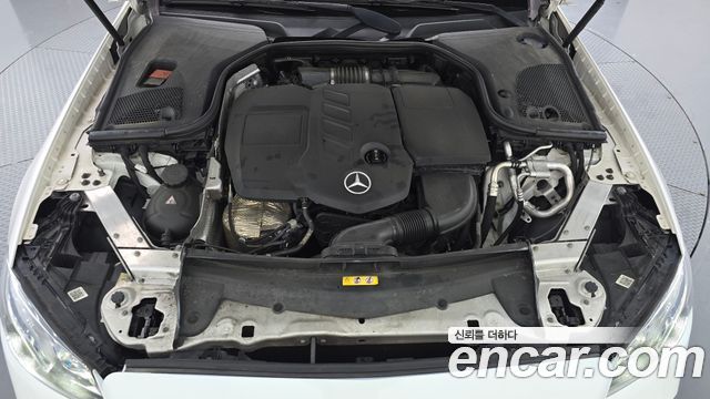 Mercedes-Benz E-Class (W213) E220d Coupe 2017 — фото 6
